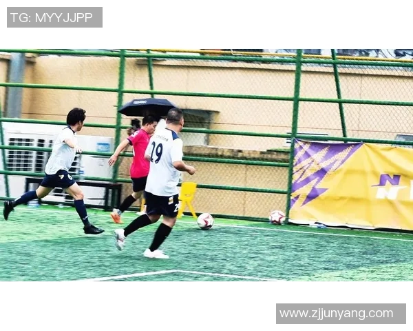 城市业余足球篮球联赛的璀璨瞬间与动人故事全景追踪 城市业余足球篮球联赛的璀璨瞬间与动人故事全景追踪